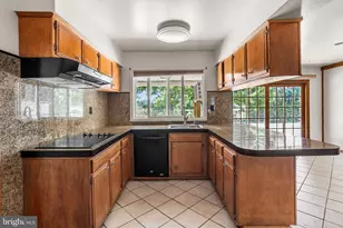 74 Country Club Rd, Willingboro, NJ 08046 - Photo 14
