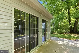 10 Madison Ct, Mount Laurel, NJ 08054 - Photo 16