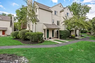 355 Woodlake Dr, Marlton, NJ 08053 - Photo 2