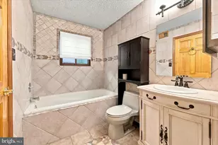 4703B Dunbarton Rd, Mount Laurel, NJ 08054 - Photo 16