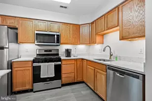 2202 Delancey Way, Marlton, NJ 08053 - Photo 4