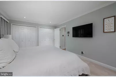 305 Williamsburg Court, Marlton, NJ 08053 - Photo 16