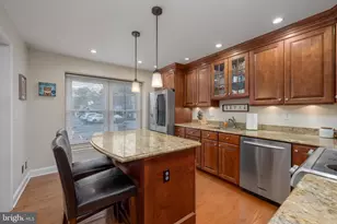 305 Williamsburg Ct, Marlton, NJ 08053 - Photo 4