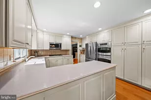 13 Highwood Ct, Medford, NJ 08055 - Photo 8
