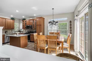 4 Monarch Dr, Burlington, NJ 08016 - Photo 12