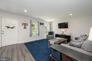 31 Rockhill Ln, Chesterfield, NJ 08515 - Photo 4
