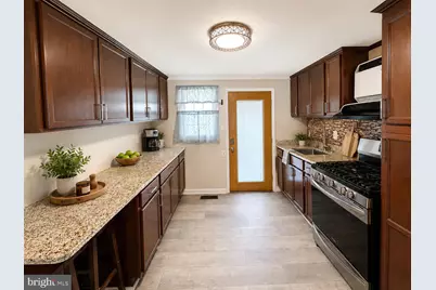 1407 Wall Avenue, Burlington, NJ 08016 - Photo 4
