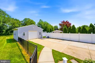 17 Grayson Pl, Burlington, NJ 08016 - Photo 32