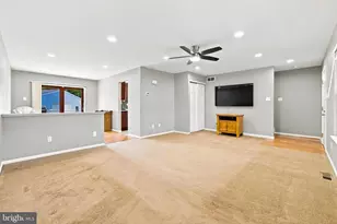 17 Grayson Pl, Burlington, NJ 08016 - Photo 8