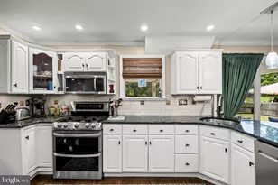 203 Patricia Ave, Delran, NJ 08075 - Photo 12