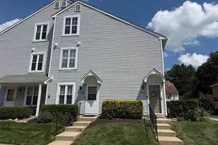 1705 Heatherstone Ct, Mount Laurel, NJ 08054 - Photo 2