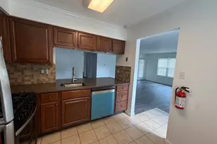 1705 Heatherstone Ct, Mount Laurel, NJ 08054 - Photo 4