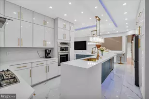 14 Crofton Chase Ct, Marlton, NJ 08053 - Photo 8