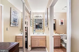 37 Wesley Ln, Burlington, NJ 08016 - Photo 32