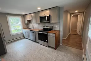 39 Buttonwood St, Mount Holly, NJ 08060 - Photo 6