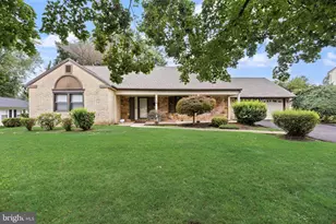 10 Traynor Ln, Willingboro, NJ 08046 - Photo 1