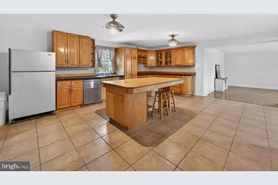 4517 Route 130 S, Burlington, NJ 08016 - Photo 2
