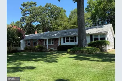 107 N Lakeside Drive E, Medford, NJ 08055 - Photo 1