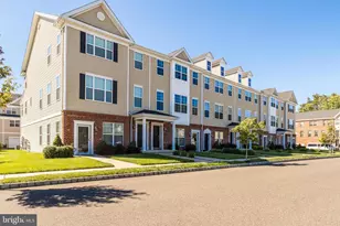 131 Riverwalk Blvd, Burlington, NJ 08016 - Photo 2