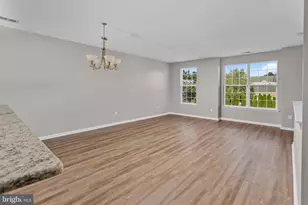 131 Riverwalk Blvd, Burlington, NJ 08016 - Photo 10