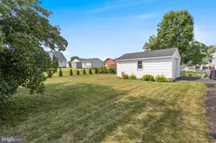 69 Charles Bossert Dr, Bordentown, NJ 08505 - Photo 30