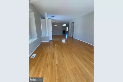 105 Hearthstone Lane, Marlton, NJ 08053 - Photo 4