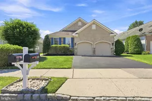 118 Paisley Pl, Hainesport, NJ 08036 - Photo 2