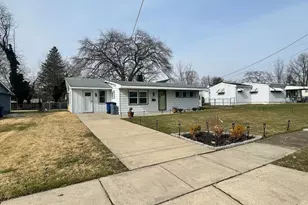 221 County Ave, Maple Shade, NJ 08052 - Photo 2
