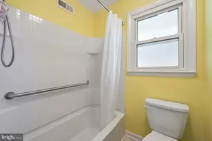 323 Juniata Ave, Delran, NJ 08075 - Photo 14