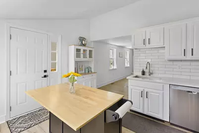 16 E Burlington Street, Bordentown, NJ 08505 - Photo 6