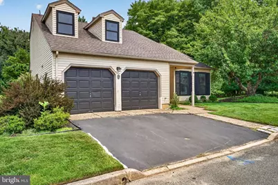 7 Stonybrook Court, Medford, NJ 08055 - Photo 2