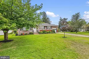 4 Chalfont St, Cinnaminson, NJ 08077 - Photo 8