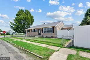 901 Shadeland Ave, Burlington, NJ 08016 - Photo 2