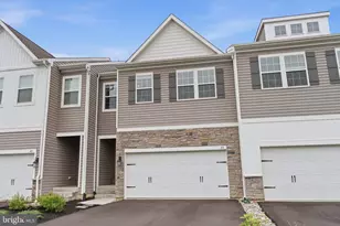 44 Marion Ave, Bordentown, NJ 08505 - Photo 2