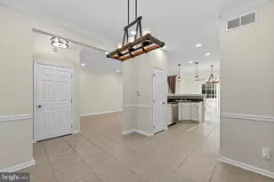 33 Farmington Ct, Bordentown, NJ 08505 - Photo 8