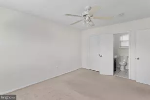30 Florence Tollgate Pl, Florence, NJ 08518 - Photo 10
