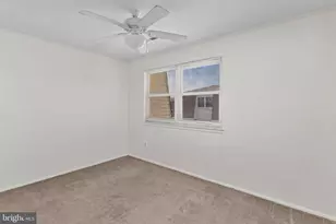 30 Florence Tollgate Pl, Florence, NJ 08518 - Photo 12