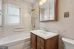 125 Ashurst Ln, Mount Holly, NJ 08060 - Photo 18