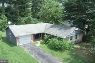 44 Henderson Ln, Willingboro, NJ 08046 - Photo 2