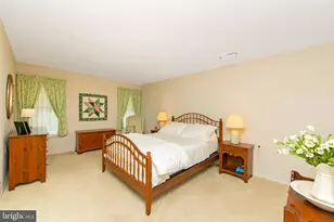 34 Fairfax Dr, Mount Laurel, NJ 08054 - Photo 18