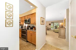 34 Fairfax Dr, Mount Laurel, NJ 08054 - Photo 4