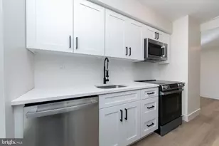 2040 Harbour Dr, Palmyra, NJ 08065 - Photo 14