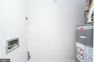 2040 Harbour Dr, Palmyra, NJ 08065 - Photo 16