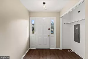 144 Calderwood Ln, Mount Laurel, NJ 08054 - Photo 2