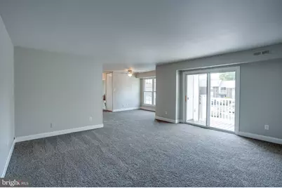 275 Green Street #4G7, Edgewater Park, NJ 08010 - Photo 2