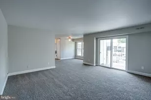 275 Green St, Edgewater Park, NJ 08010 - Photo 2