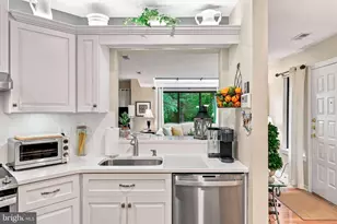 908 Augusta Cir, Mount Laurel, NJ 08054 - Photo 20
