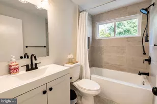 23 Wellington Pl, Burlington, NJ 08016 - Photo 18