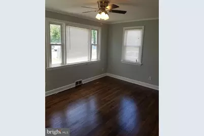 215 W 3rd Street, Palmyra, NJ 08065 - Photo 8