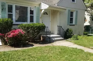 215 W 3rd St, Palmyra, NJ 08065 - Photo 2